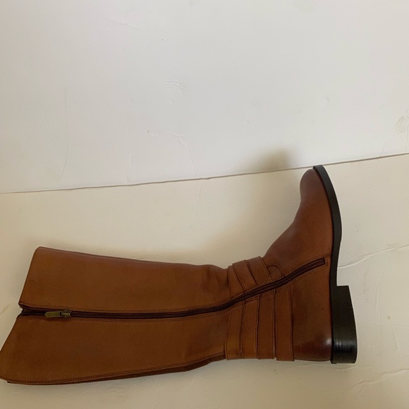 Sam Edelman beautiful boots - Picture 6 of 16